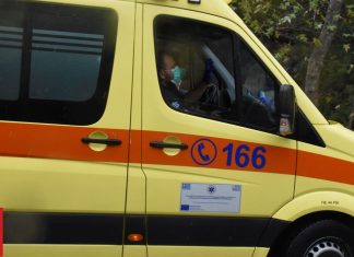 Καμμένα Βούρλα: Νεκρός 49χρονος σε παγκάκι στον παραλιακό δρόμο